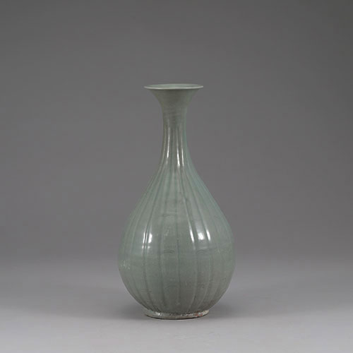 청자죽절문주병(靑瓷竹節文酒甁)