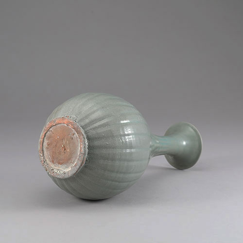 청자죽절문주병(靑瓷竹節文酒甁)