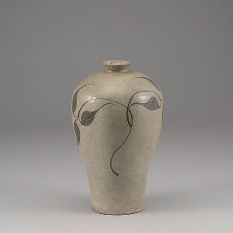 청자철화엽문매병(靑瓷鐵畵葉文梅甁)