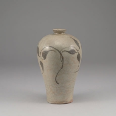 청자철화엽문매병(靑瓷鐵畵葉文梅甁)