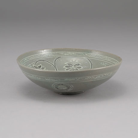 청자상감모란감초문발(靑瓷象嵌牡丹甘草文鉢)