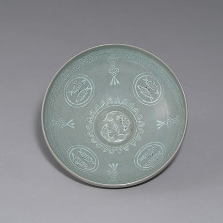 청자상감어문발(靑瓷象嵌魚文鉢)