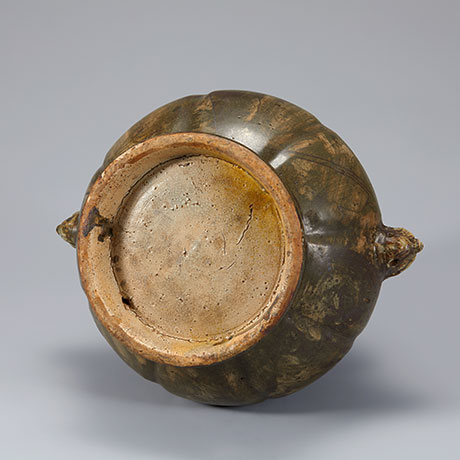 백자철채귀면양이향로(白瓷鐵彩鬼面兩耳香爐)