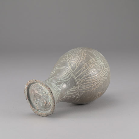 분청자상감어류문매병(粉靑瓷象嵌魚柳文梅瓶)