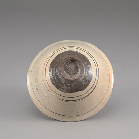 분청자철화삼엽문발(粉靑瓷鐵華三葉文碗)