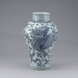 백자청화운룡문호(白瓷靑華雲龍文壺)