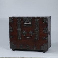 박천반닫이(博川臥櫃, 박천와궤)