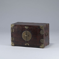 왕진용 약장(往診用 藥欌)