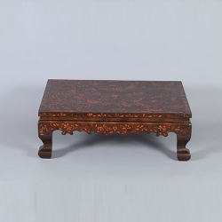 궁중대모용문교자상(宮中玳瑁龍文交子床)