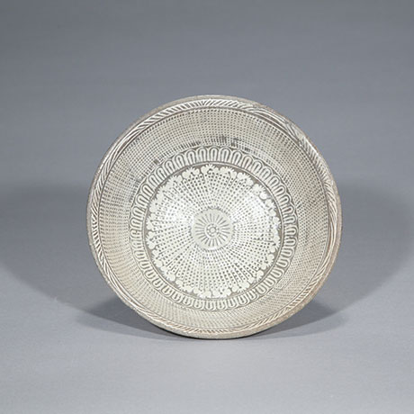 분청자인화문발(粉靑瓷印花文鉢)