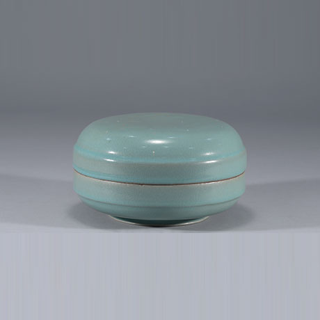 여요청자합(汝窯靑瓷盒)